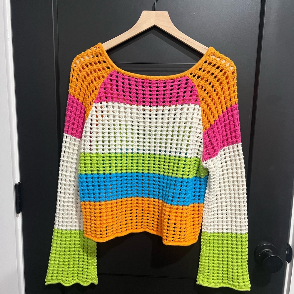 Wild fable, size:L, cute cropped sweater
